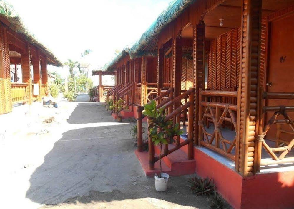 Pareja Tourist Inn Logon Εξωτερικό φωτογραφία