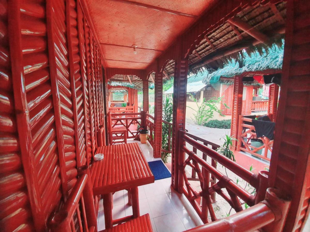 Pareja Tourist Inn Logon Εξωτερικό φωτογραφία